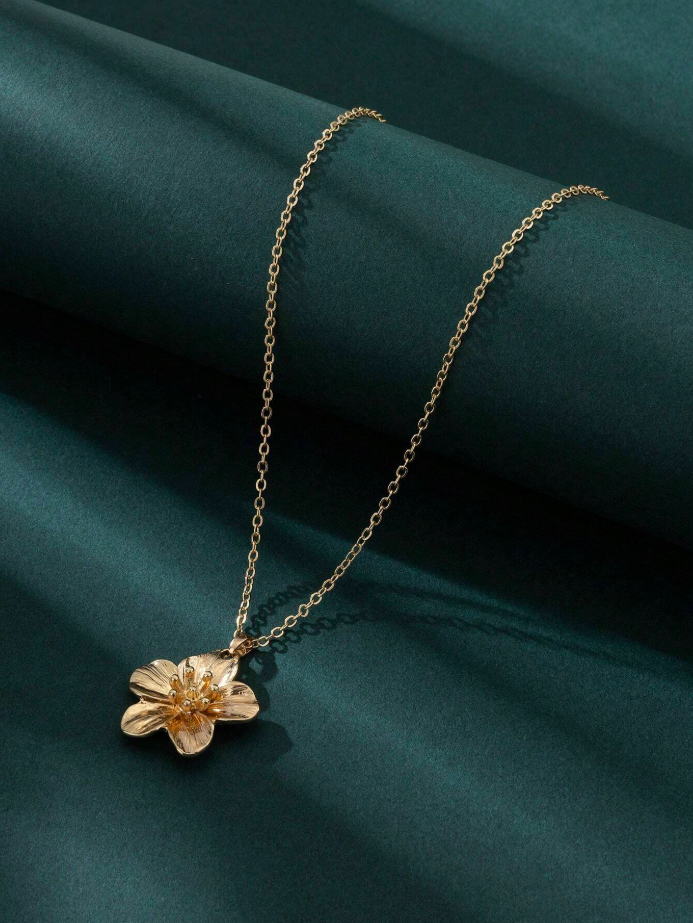 Golden 5-Petal Flower Pendant Necklace