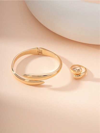 Geometric Gold Bangle & Ring Set
